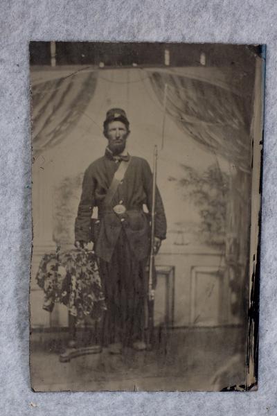 Civil War Union Soldier Tintype Photo