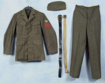 WWII USMC Marine Uniform Navy Carpenters Mate