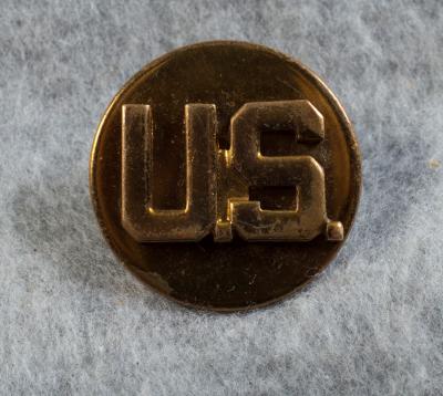 WWII US Collar Disc Screw Back