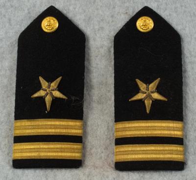 WWII era USN Lieutenant Shoulder Boards