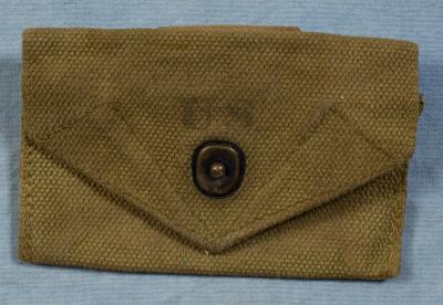 WWII Carlisle Bandage Pouch Boyt 1943