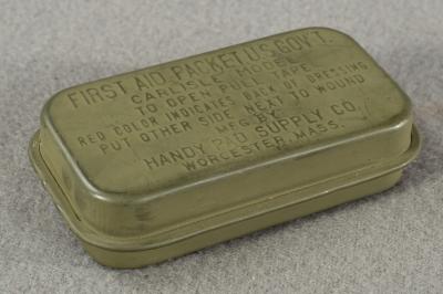 WWII Carlisle Bandage First Aid Tin 