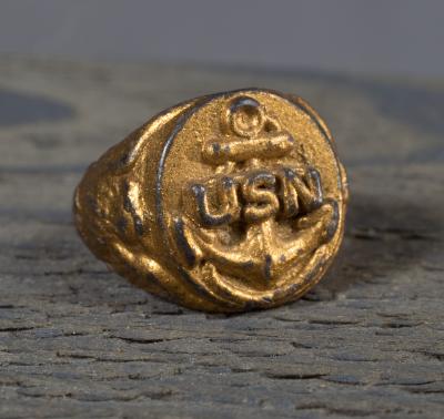 WWII era USN Navy Ring