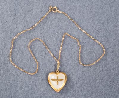 WWII Sweetheart AAF Propped Wing Locket