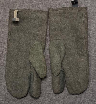 WWII German Winter Trigger Finger Mittens