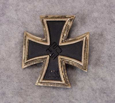 WWII Iron Cross 1st Class Badge