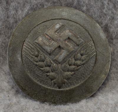 WWII German RADwJ Arbeitsmaid Brooch 