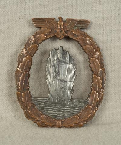 WWII German Mine Sweeper Badge Assmann