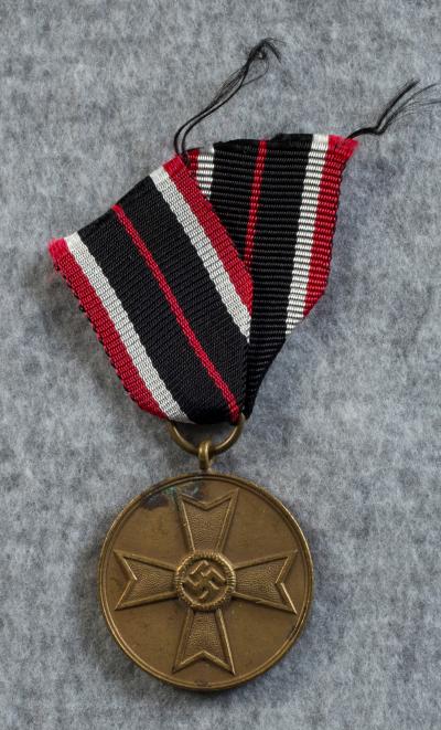 WWII War Merit Medal