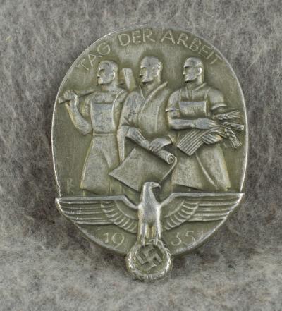 WWII German Tinnie Tag Der Arbeit 1935