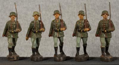 WWI German Marching Toy Soldiers Elastolin 5 Lot