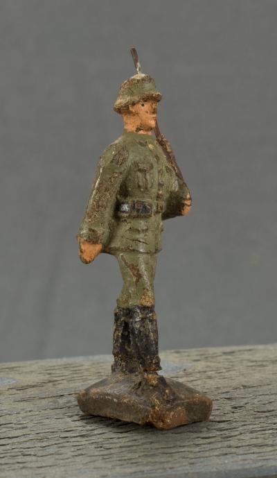 WWI German Marching Soldier Lionel