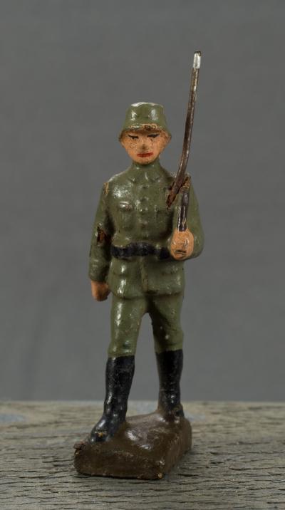 WWI German Marching Soldier Lionel