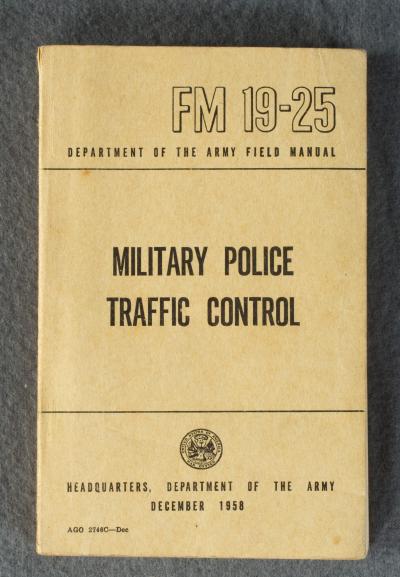 FM 19-25 Manual MP Military Police Traffic Control