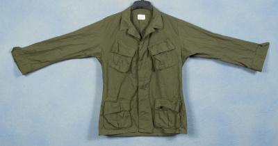 Vietnam era Jungle Jacket Medium Regular Minty