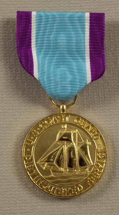 US Coast Guard Distinguished Service Medal