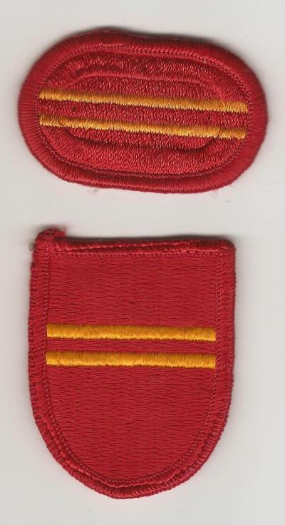 Flash & Oval 319th FA Regiment 2nd Battalion 