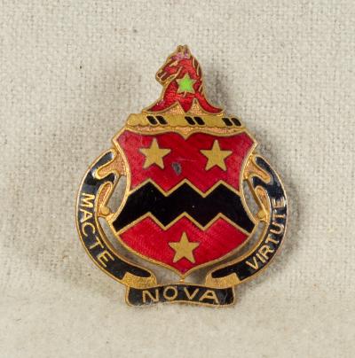 DUI DI Crest 16th Field Artillery Screw Back