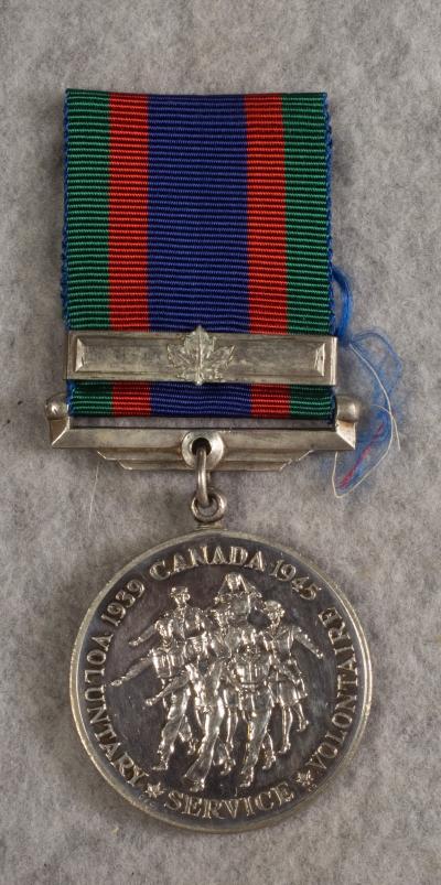 WWII Canada Voluntary Service 1939-45 Medal 